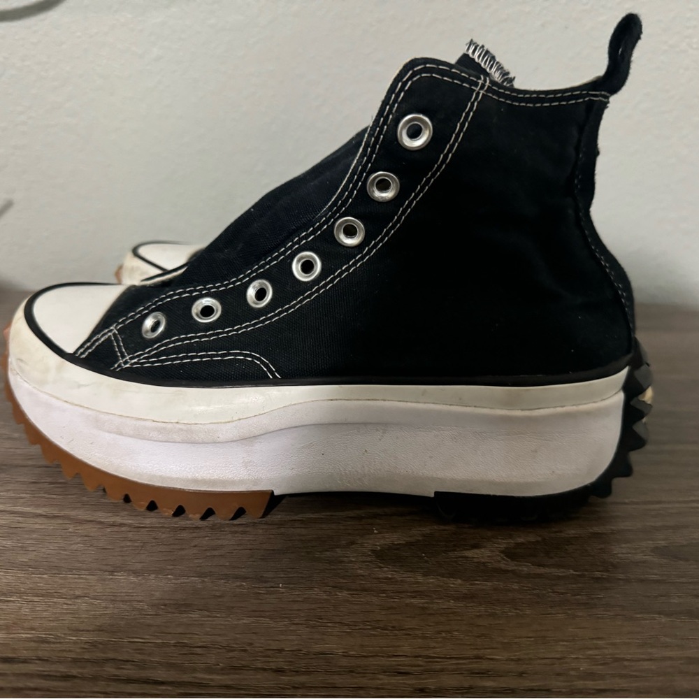 Platform converse